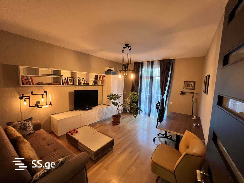 L.Mikeladze st. - 4 rooms