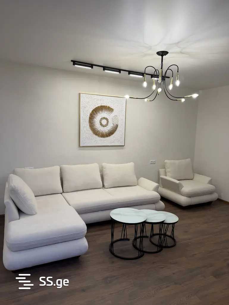 nucubidze st. 211 - 4 rooms