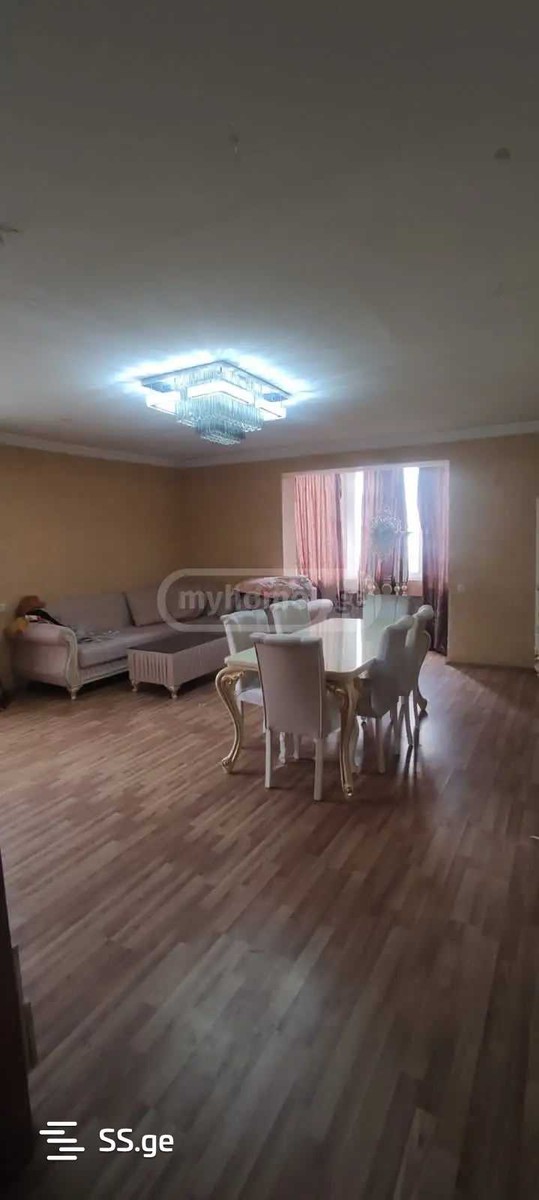 V. Topuridze st. - 3 rooms