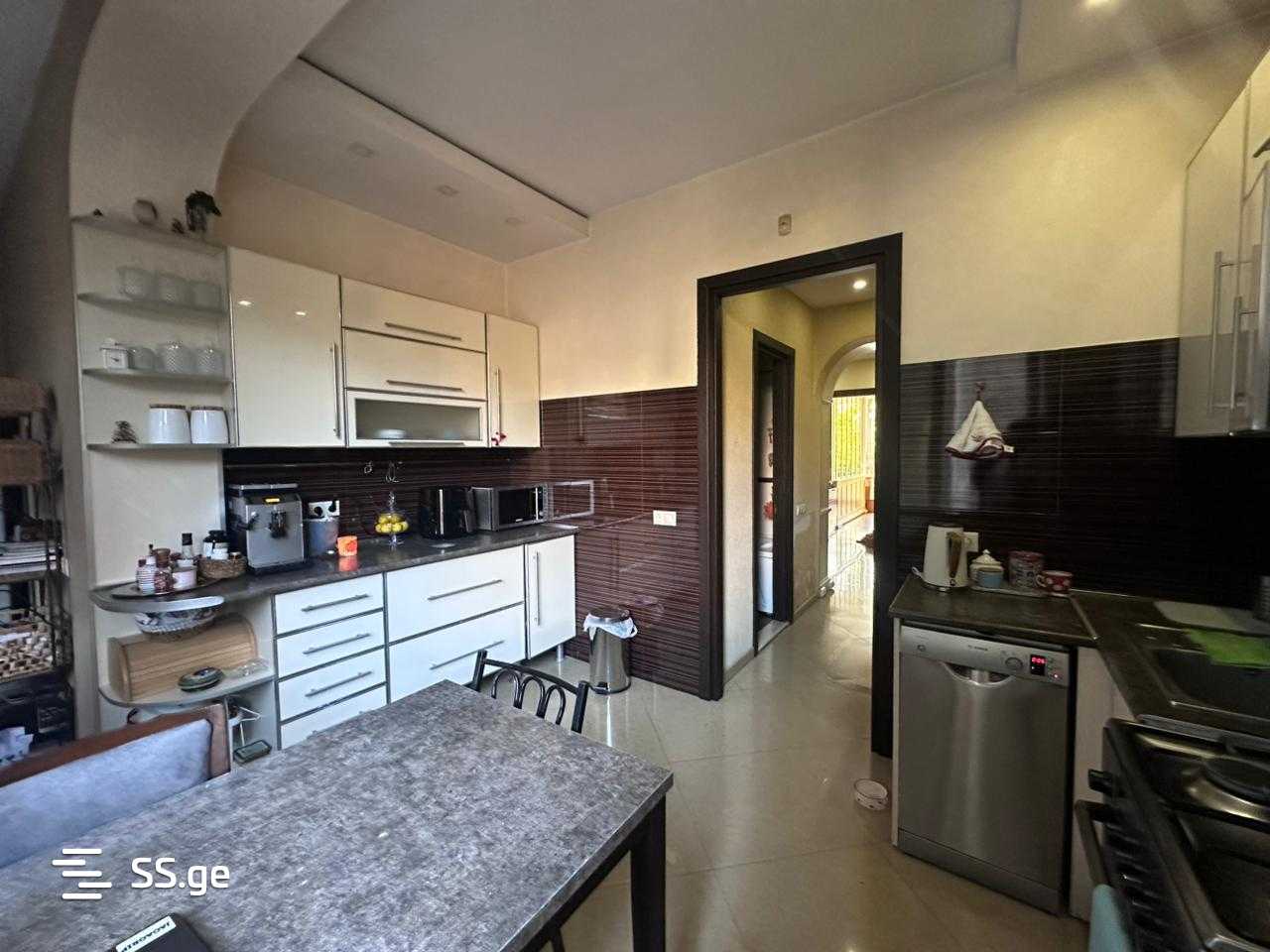 Tamarashvili st. (Saburtalo) - 4 rooms