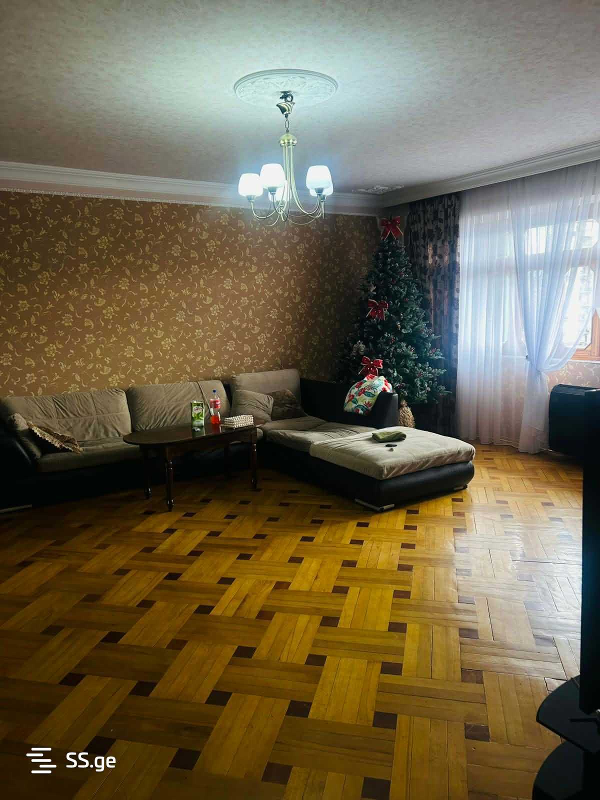 Agmashenebeli District - 5 rooms