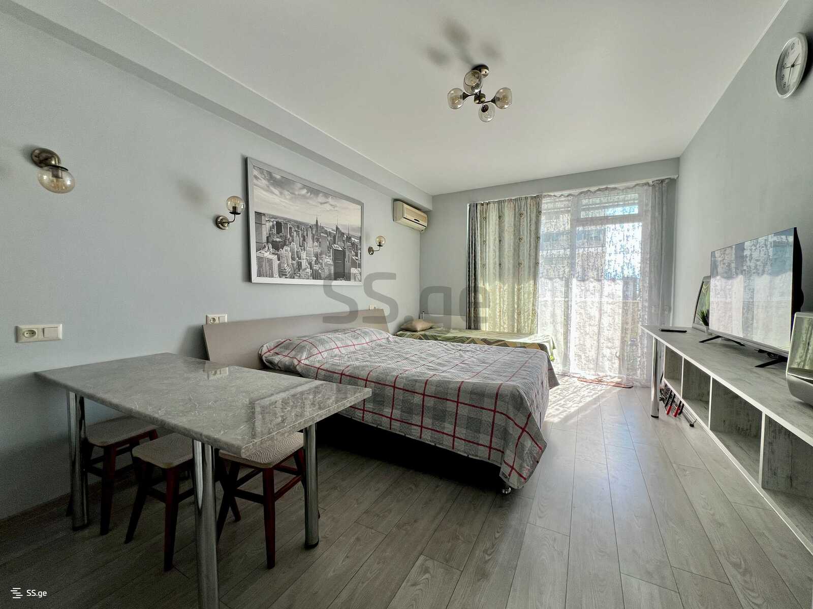R. Nizharadze st. 9 - 1 rooms