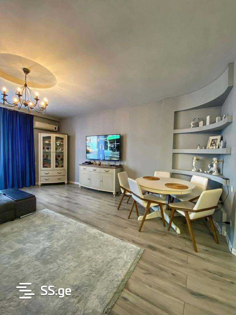 Chavchavadze st. 36 - 4 rooms