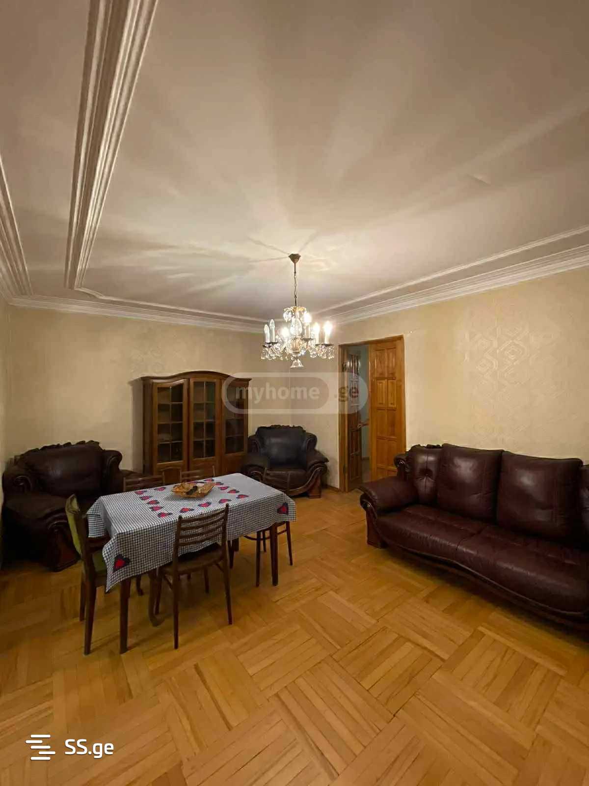 Micro. III, bl. V - Temka - 4 rooms