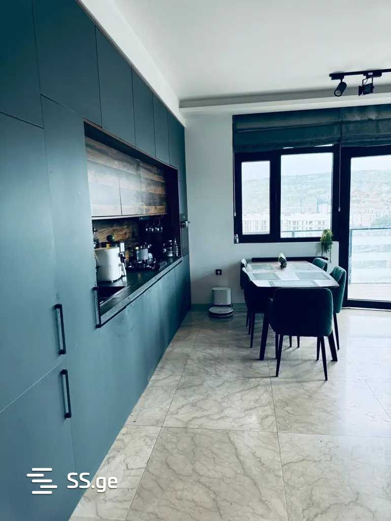 Квартира universiteti st.