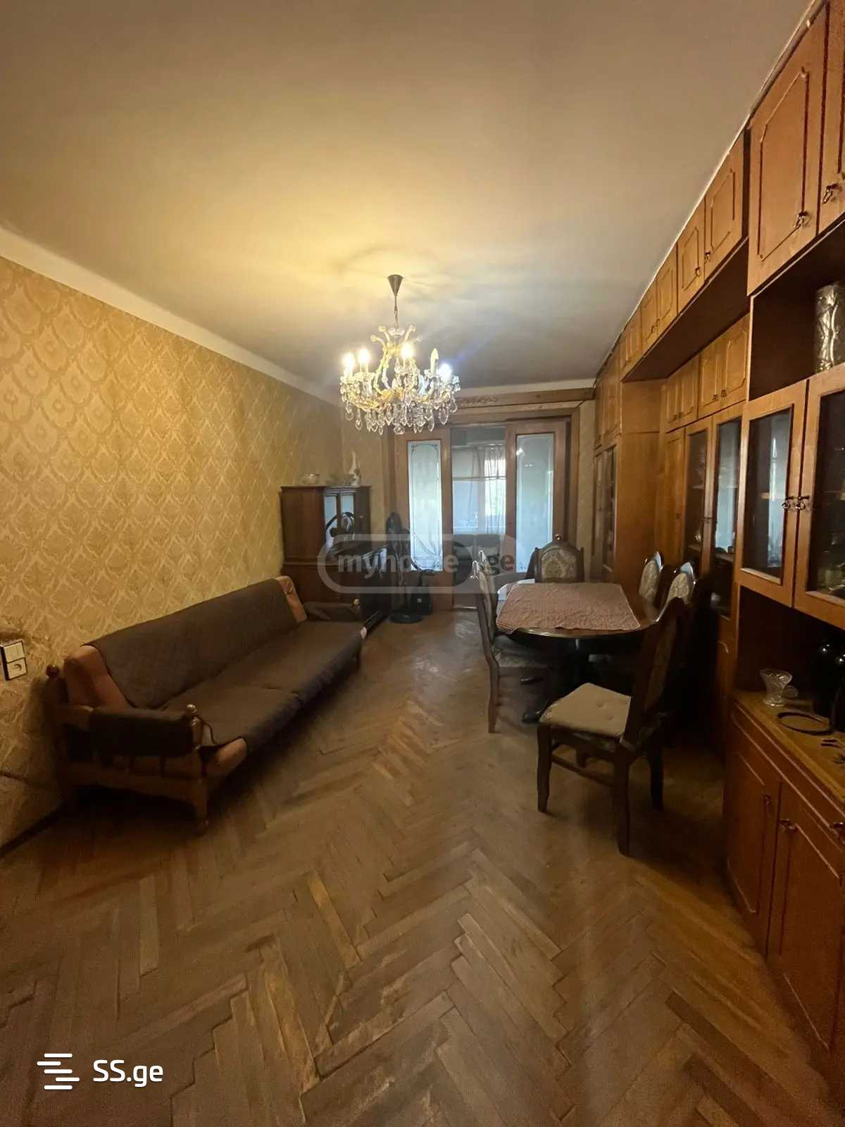 a.wereTlis avenue - 5 rooms