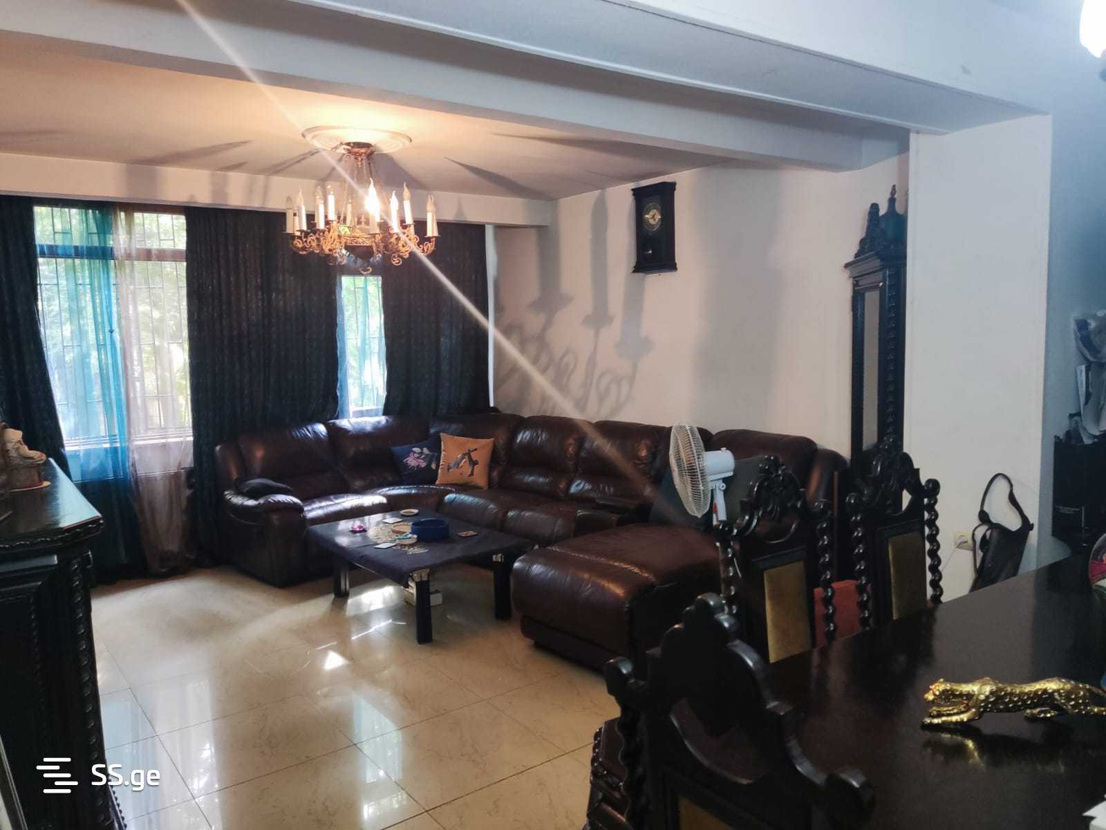 a.wereTlis avenue 33 - 3 rooms