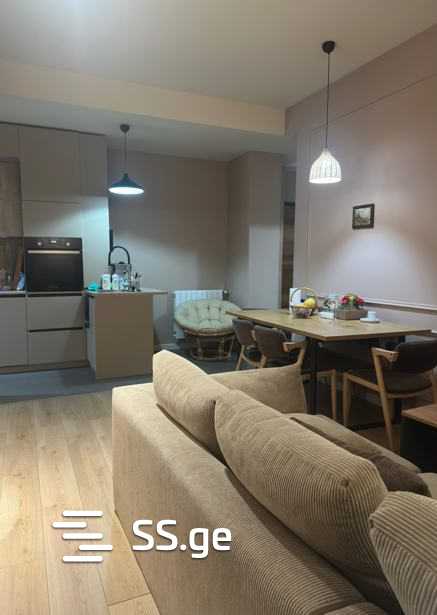 Kosmonavtebi coast - 3 rooms