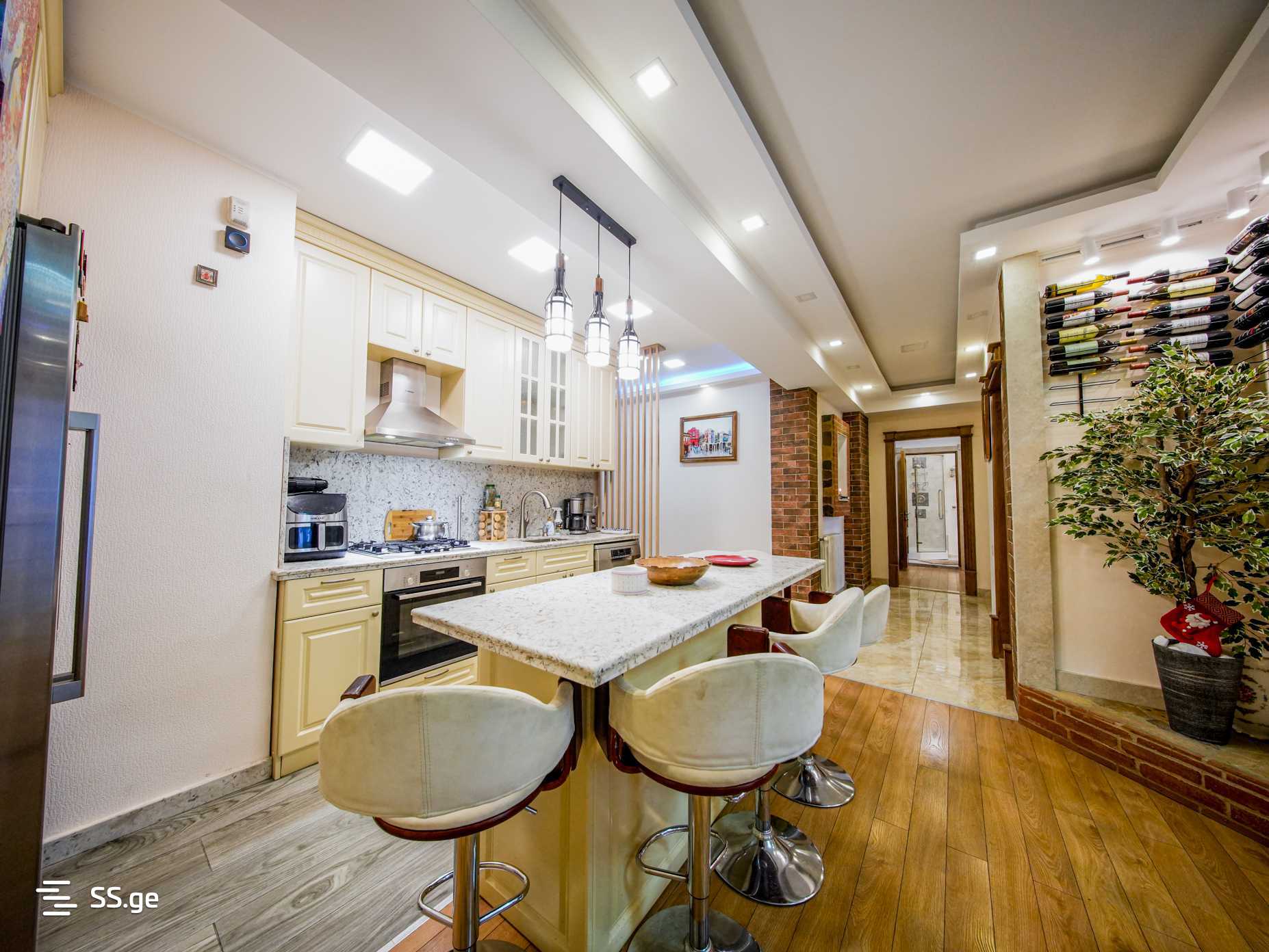 ketevan tsamebuli avenue (avlabari) - 4 rooms