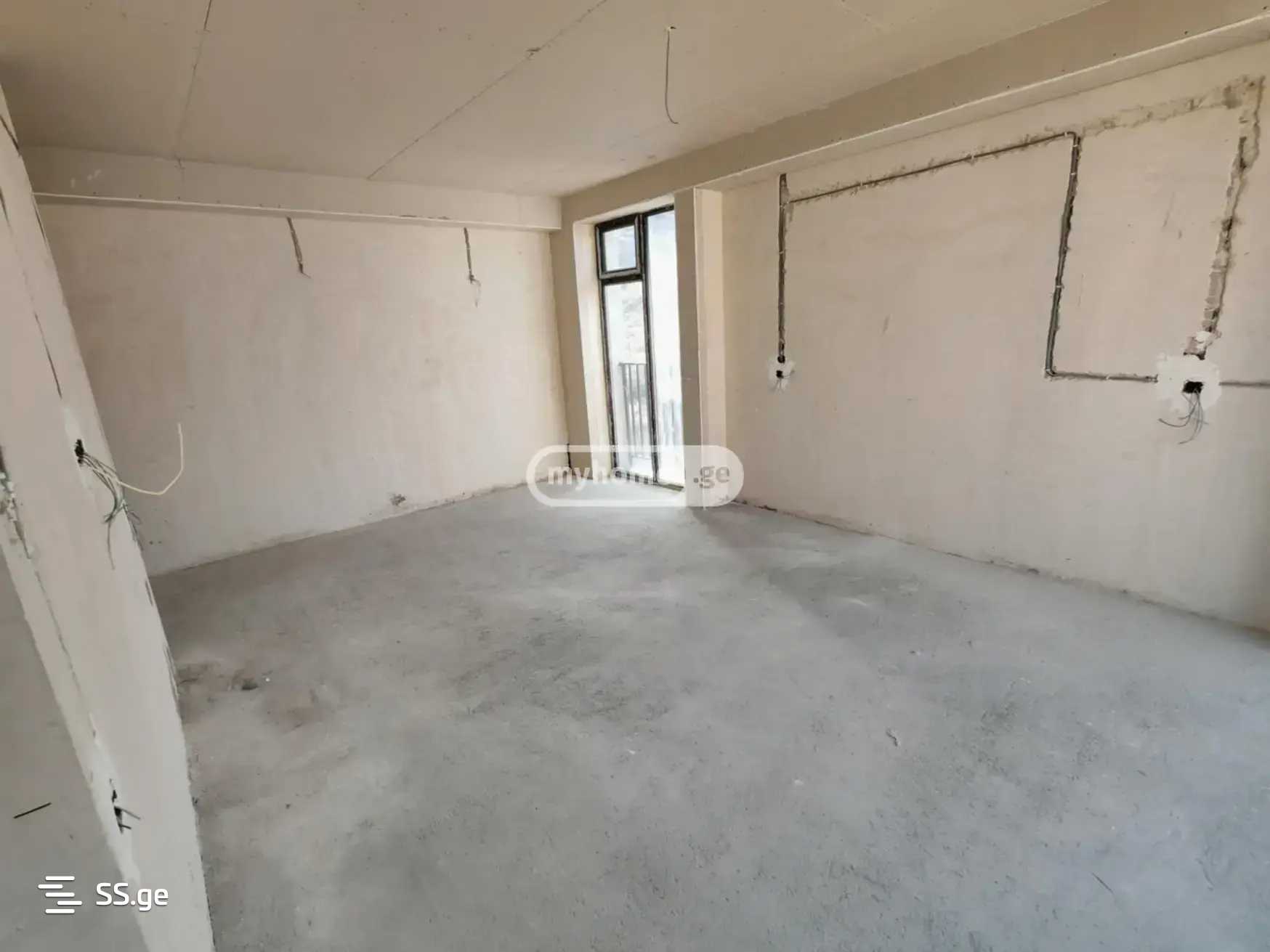 Arzakan Emukhvari st. - 3 rooms