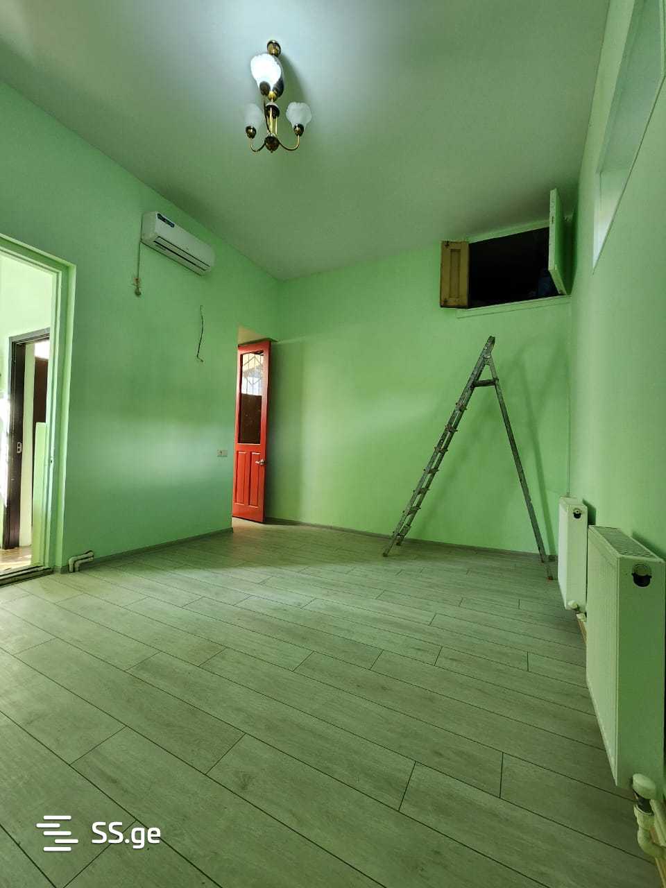 Kakhidze st. - 4 rooms