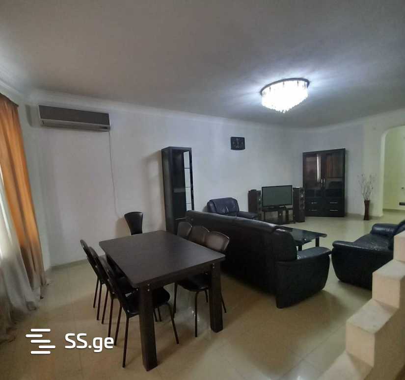 gagarin st. - 4 rooms