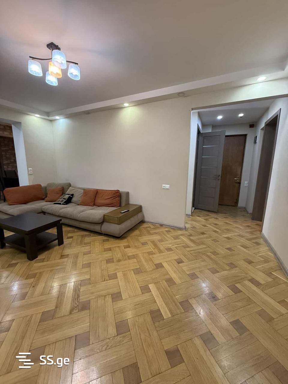 kostava st. - 5 rooms