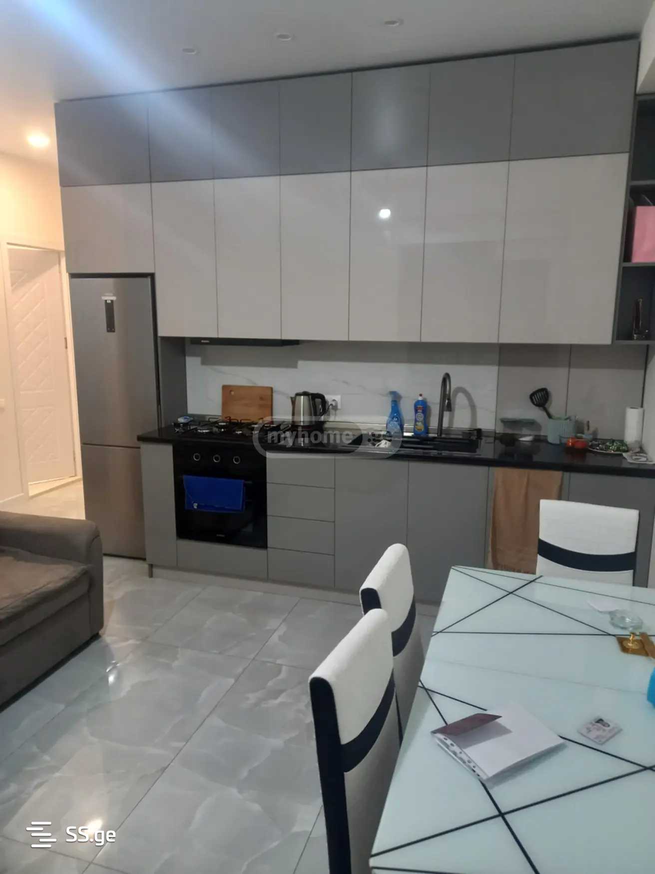 mirckhulava st. 9 - 3 rooms