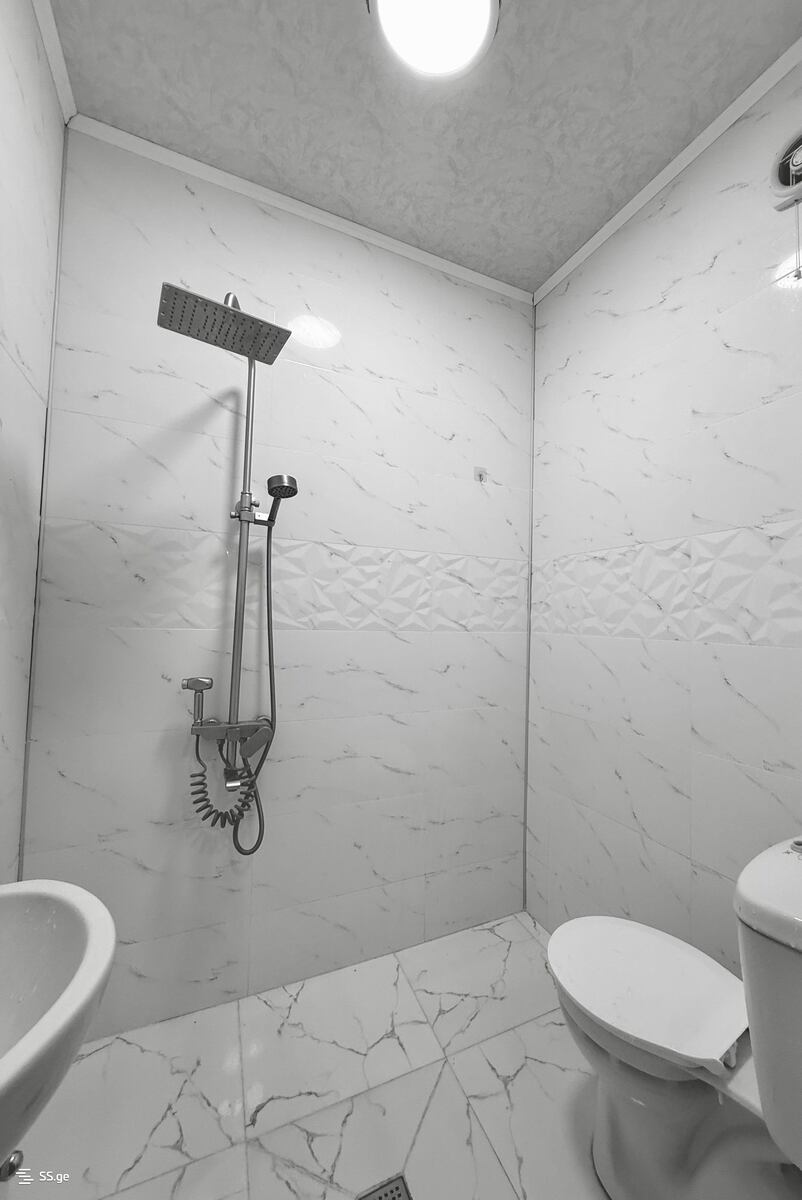 Vepkhistkaosnis st. 27 - 2 rooms