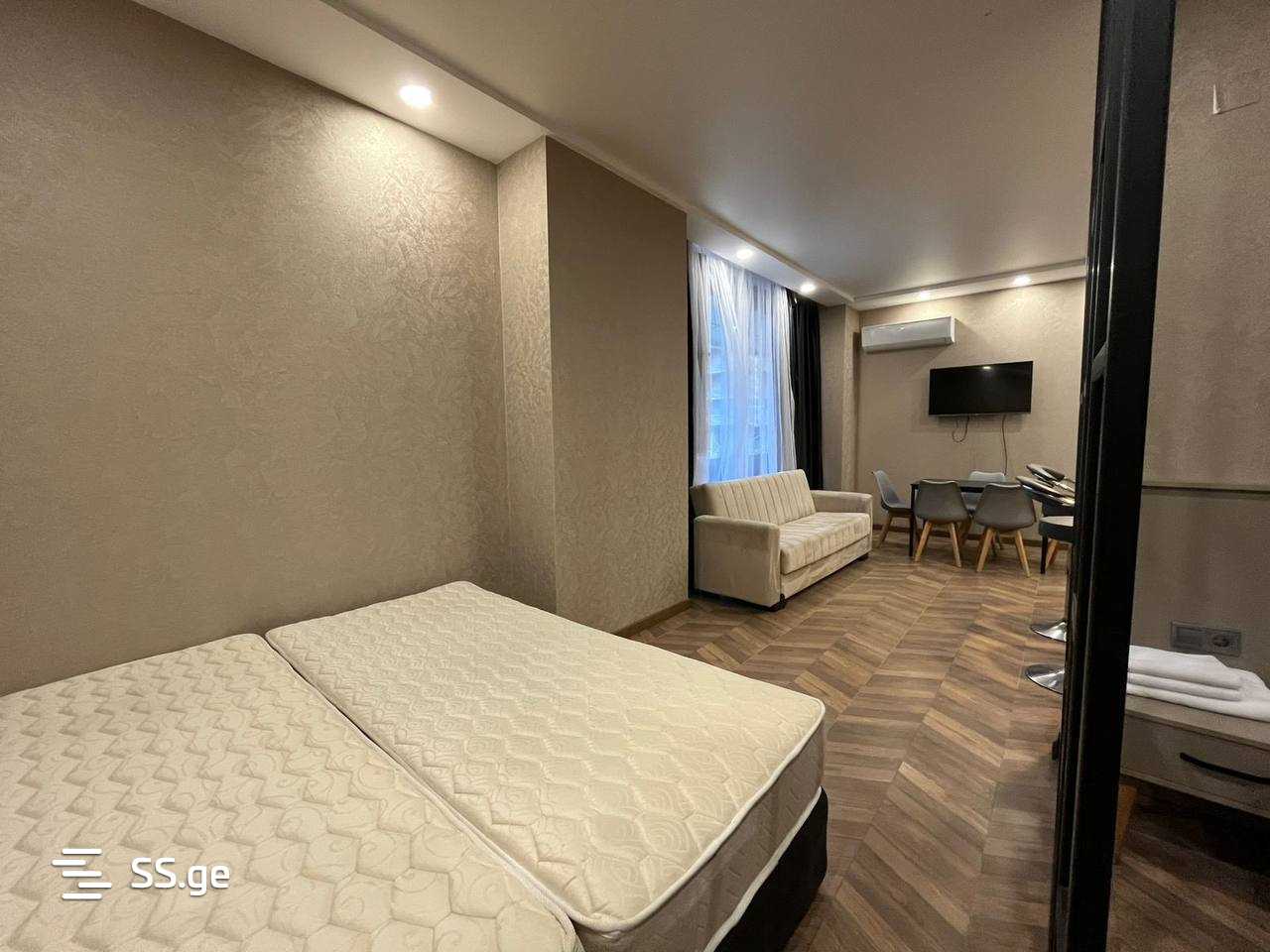 R. Nizharadze st. 19 - 1 rooms