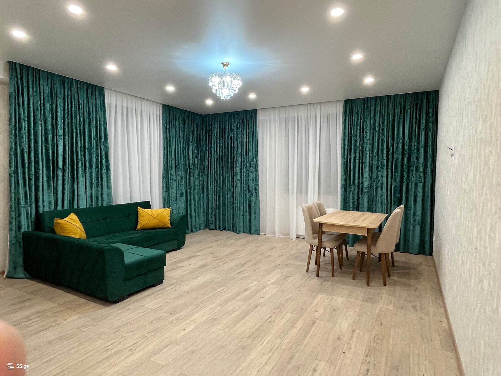 Andronikashvili st. 1 - 3 rooms