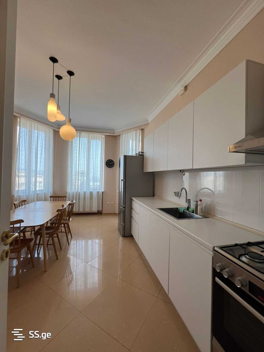 larsi st. - 5 rooms