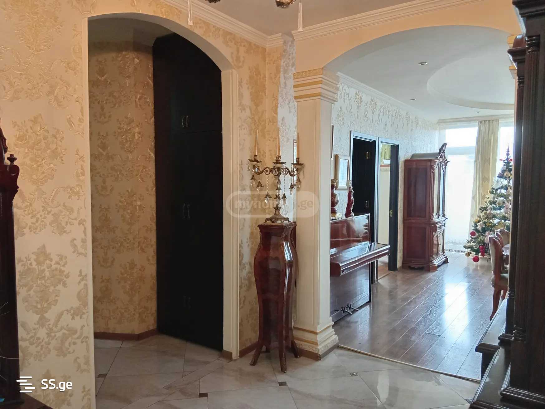 poti st. 14 - 3 rooms