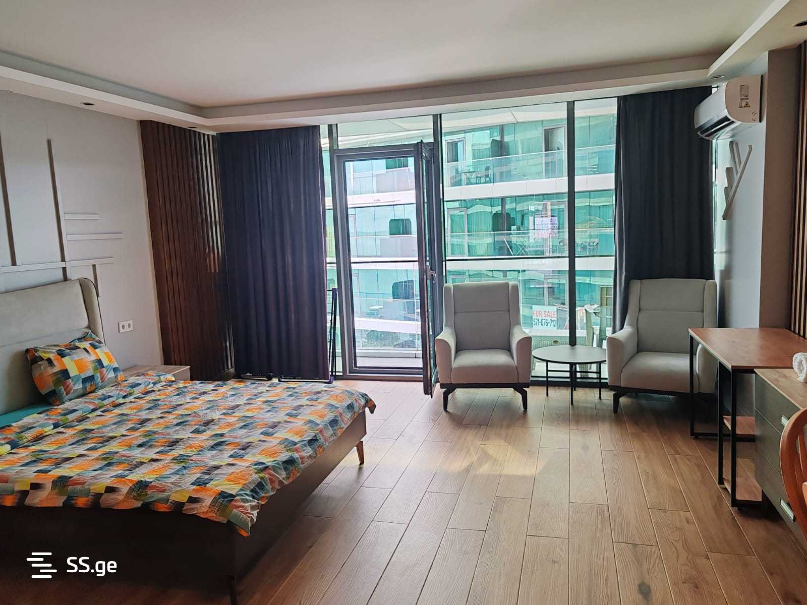 Lech and Maria Kaczynski street 10 - 1 rooms