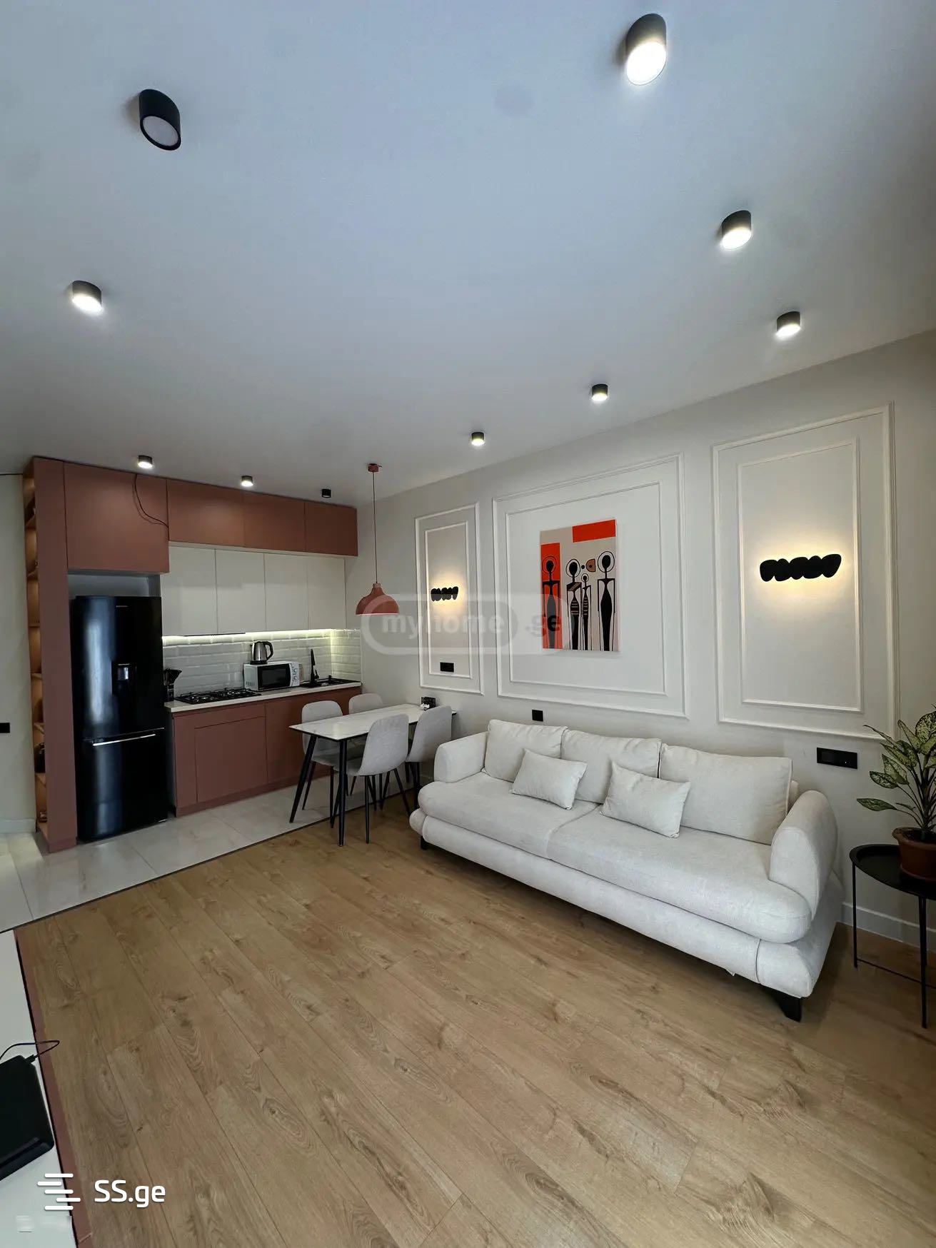 Квартира Nestan-Darejani st.