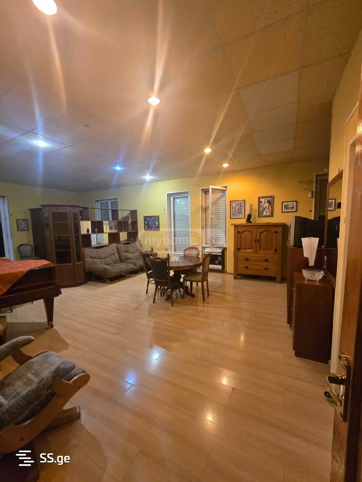 Квартира i. chavchavadze avenue