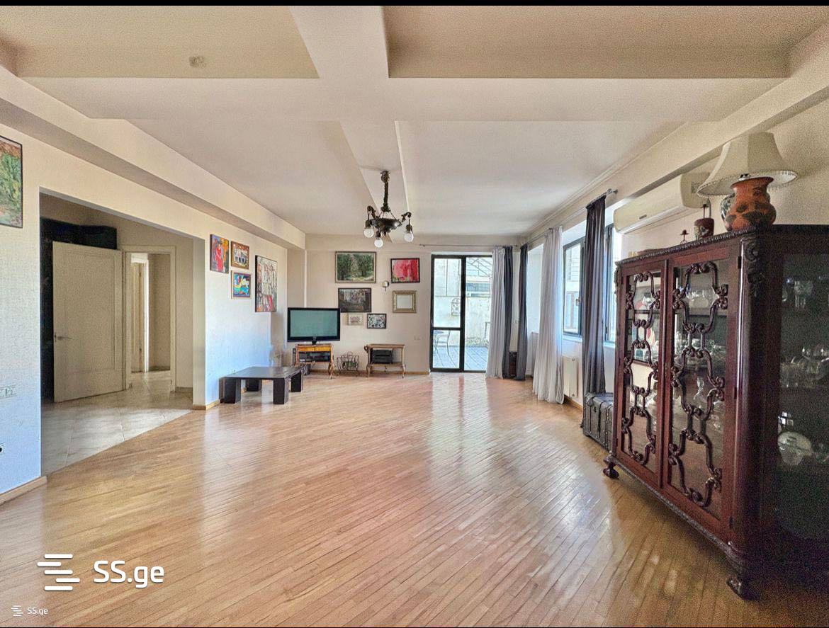 mckheta st. 17 - 3 rooms