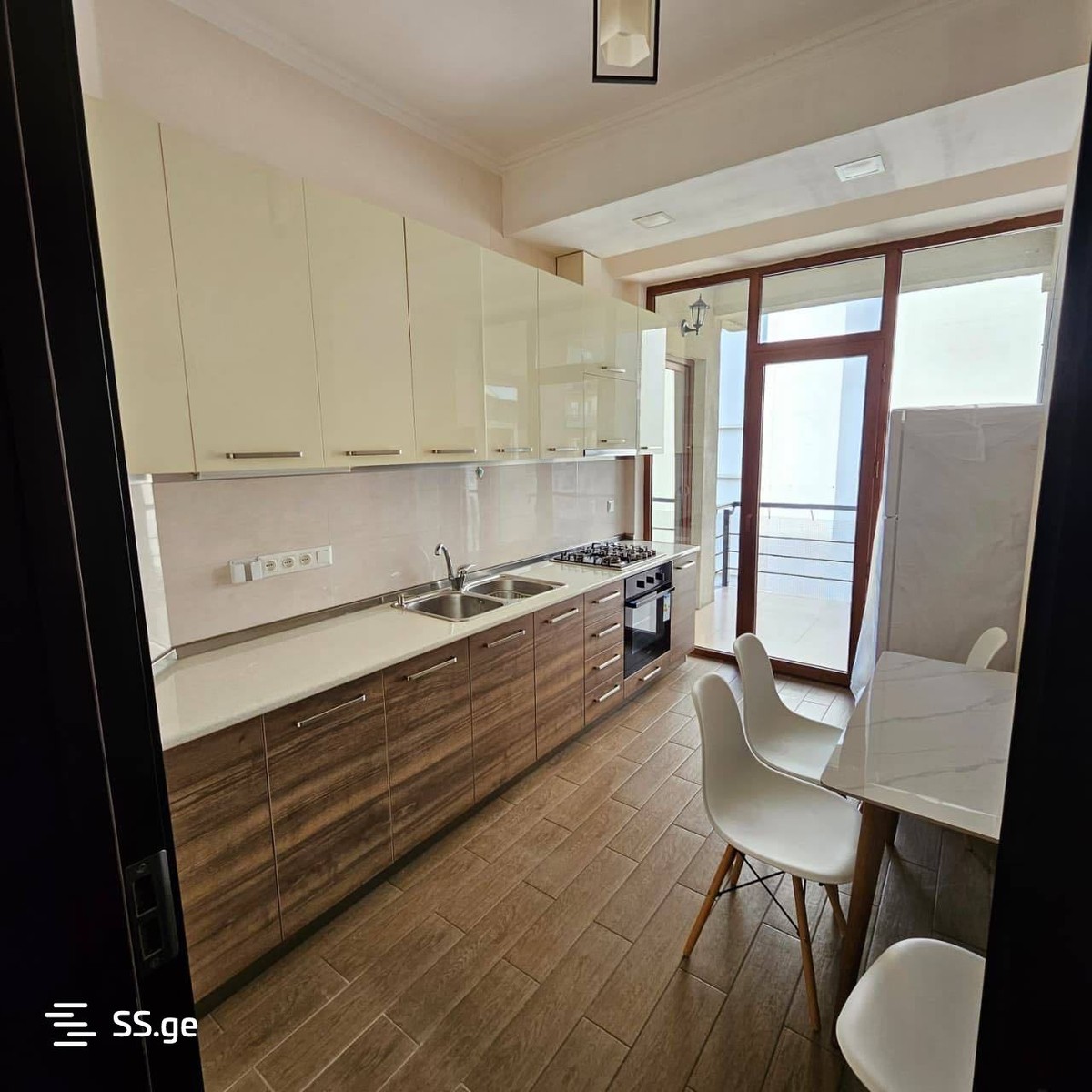 mirotadze st. 8 - 3 rooms