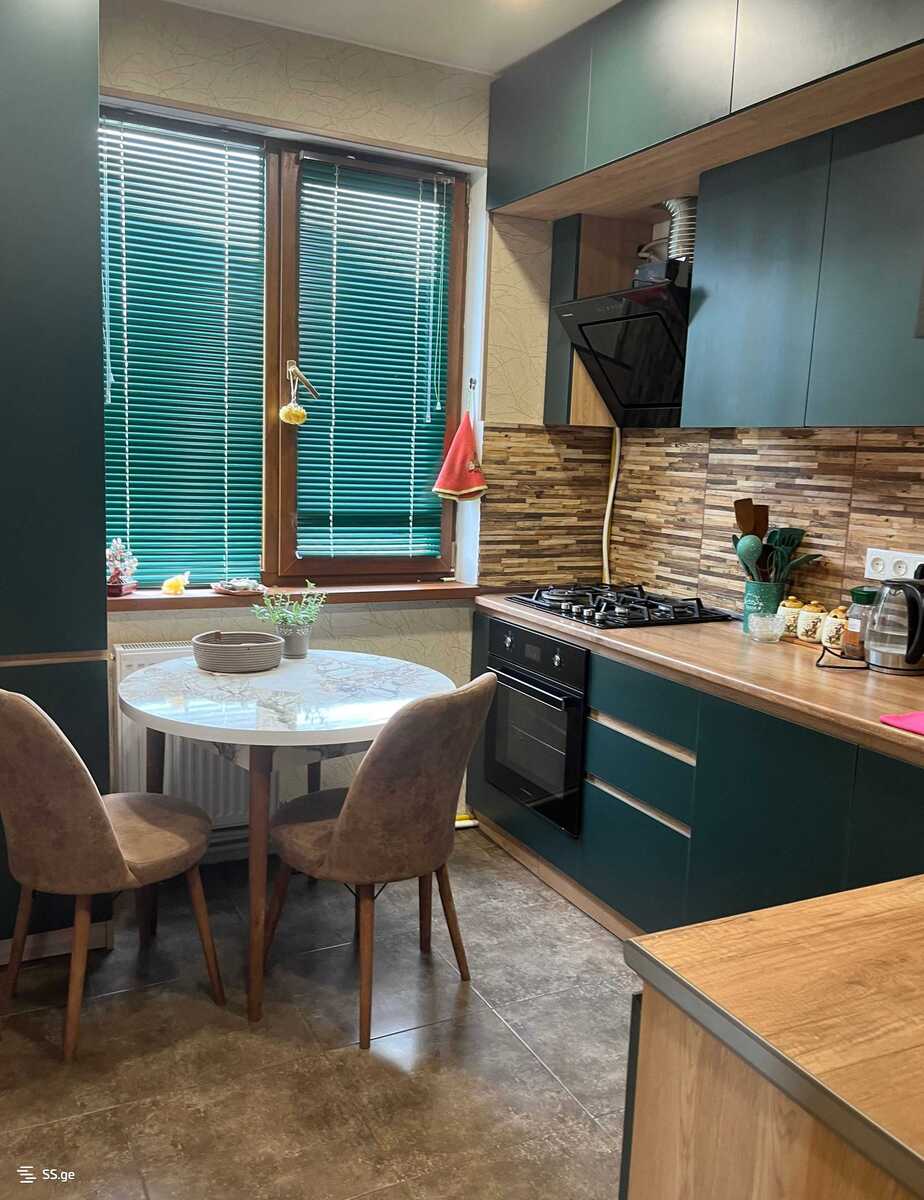 Beri Gabriel Salosi Ave. 17 - 5 rooms