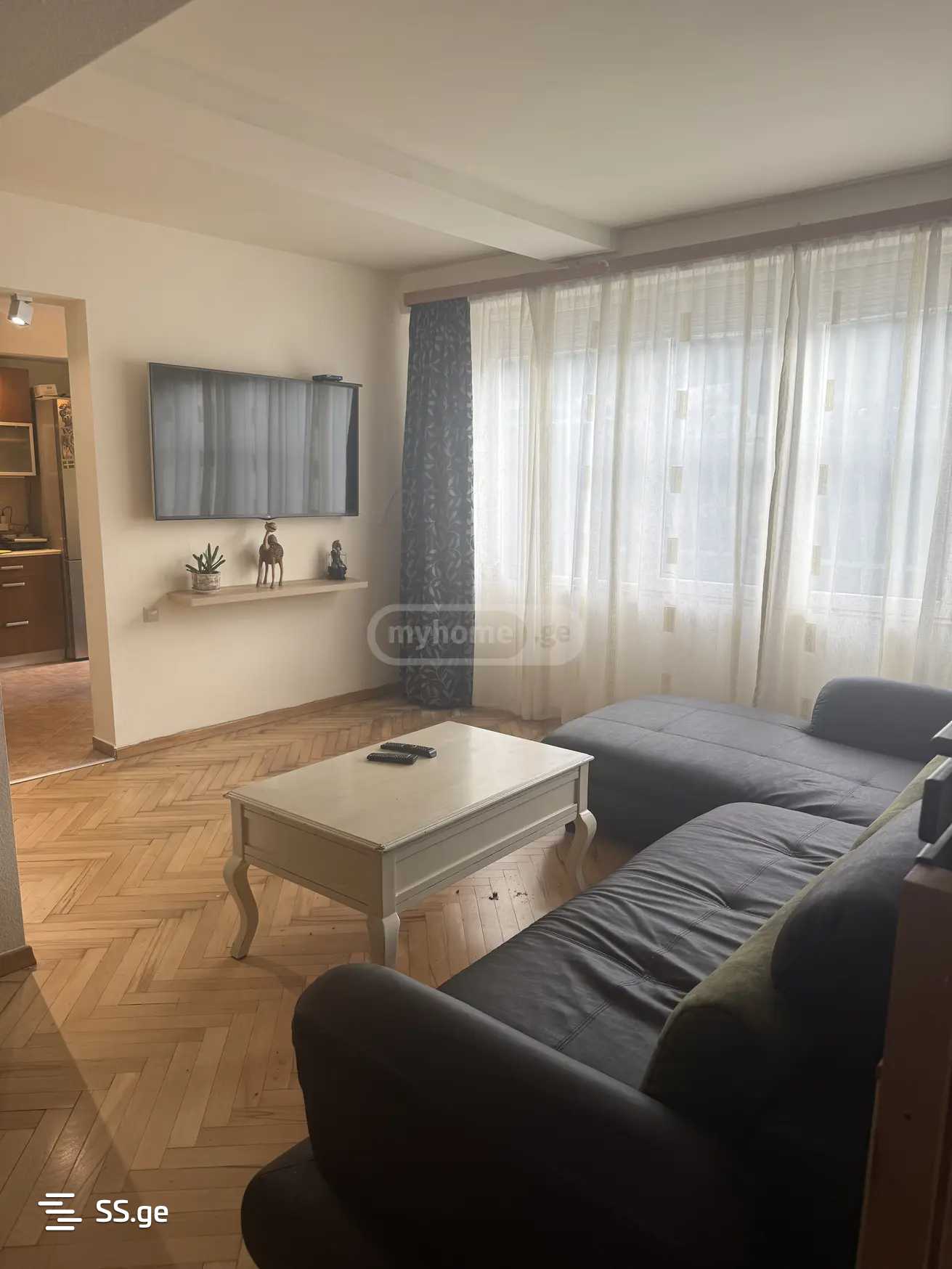 paliashvili st. 66 - 4 rooms