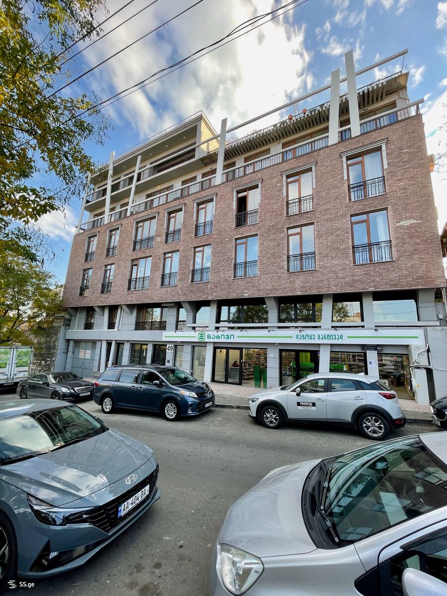 grishashvili st. 49 - 4 rooms