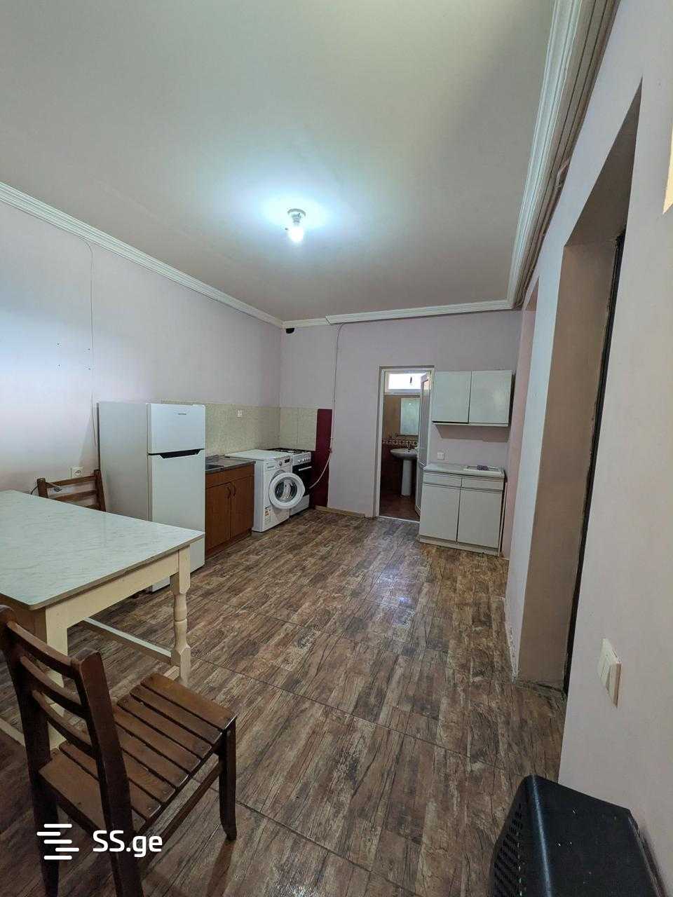 Квартира Ts. Dadiani st. (nadzaladevi)