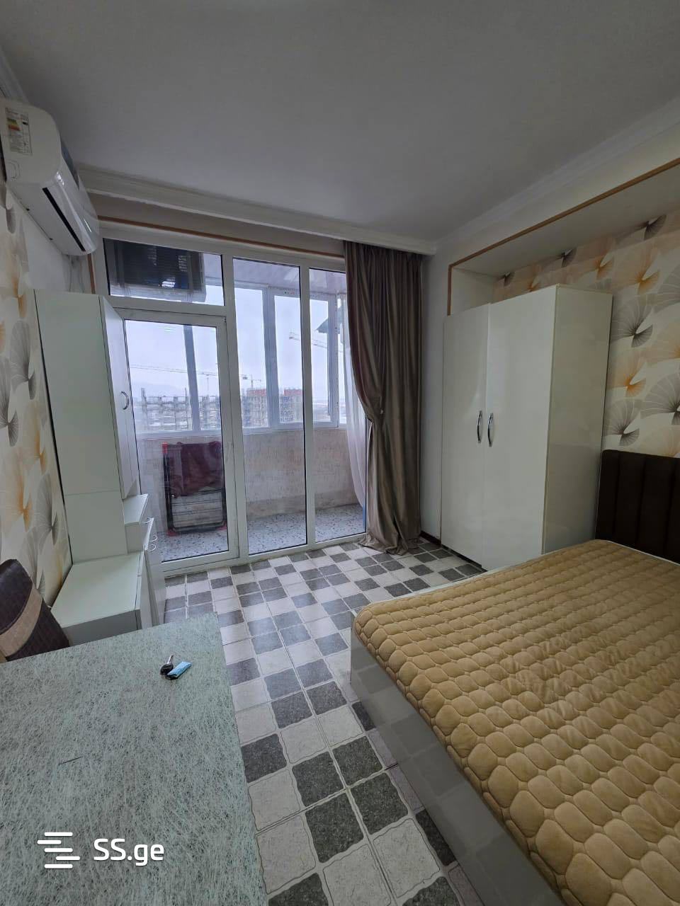 R. Nizharadze st. 9 - 1 rooms