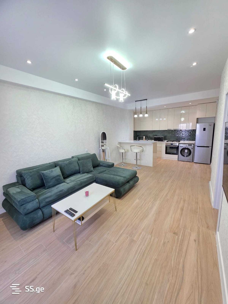 chkondideli st. 40 - 2 rooms