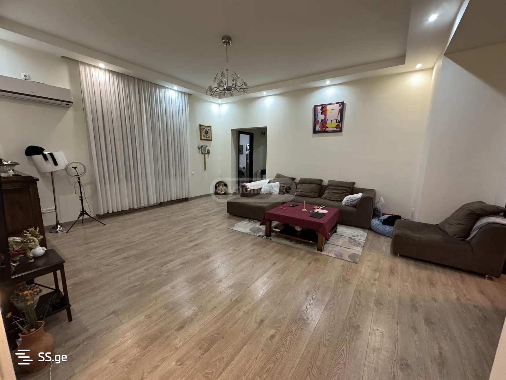 krtsanisi st. - 4 rooms