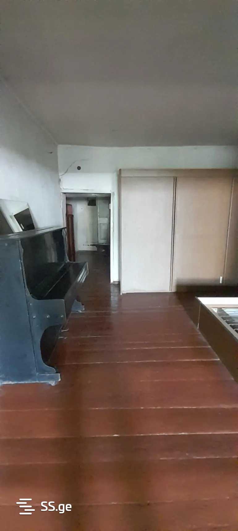 toidze st. - 3 rooms