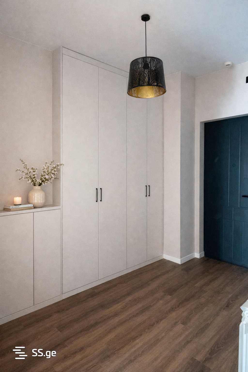 Bob walsh st. - 2 rooms