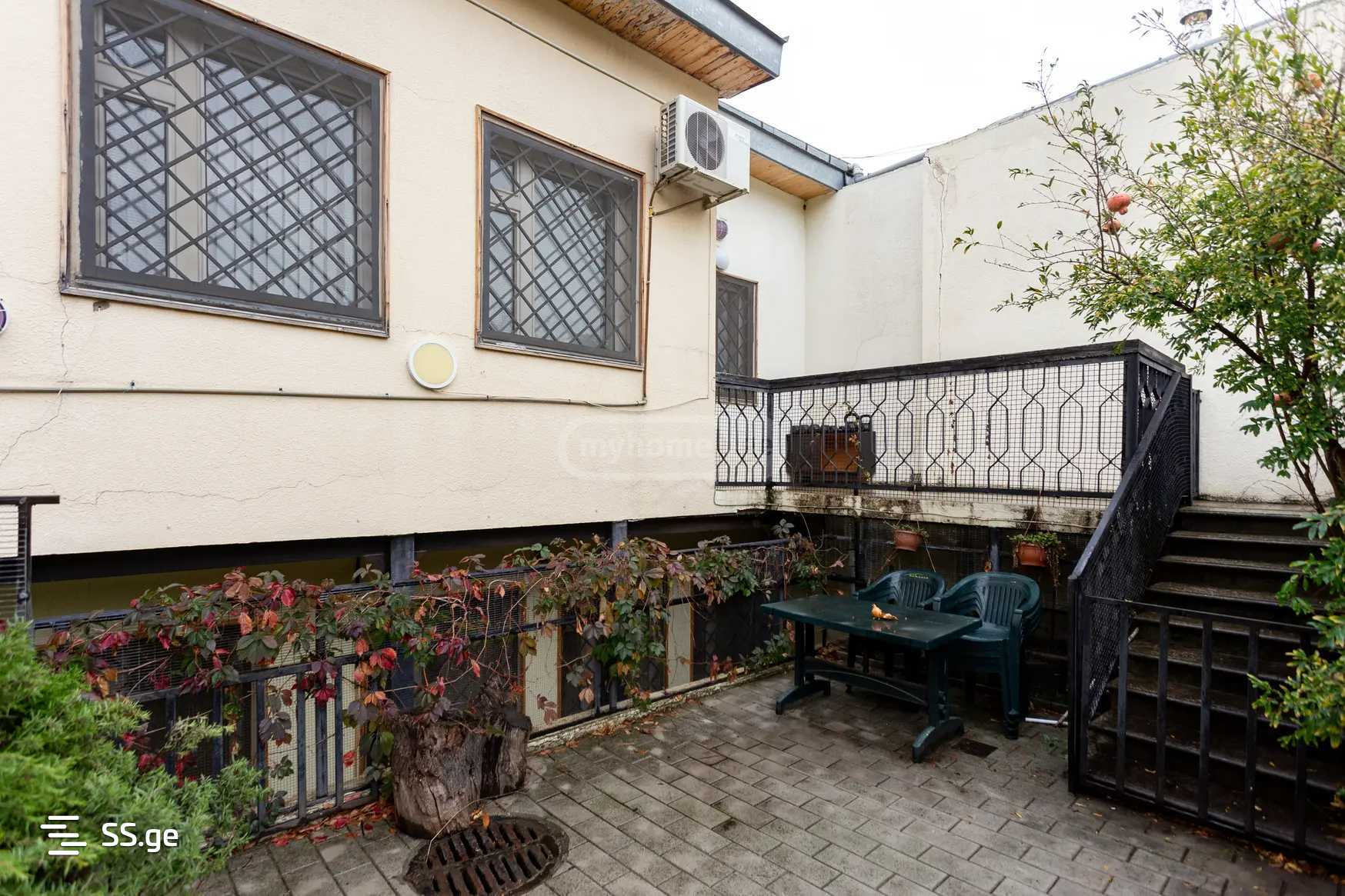 H.Abashidze st. 113 - 5 rooms