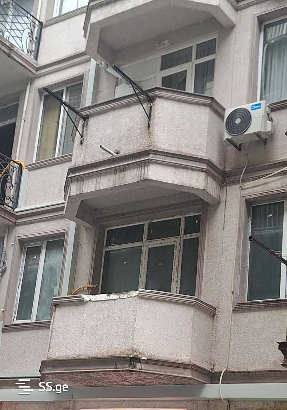 Old Batumi District - 2 rooms