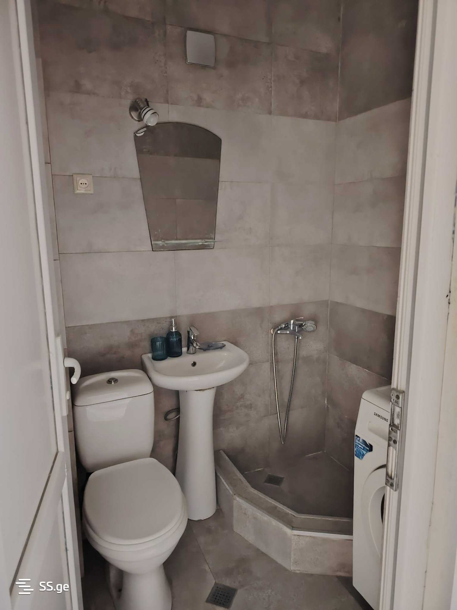 Micro. XI, bl. III - Temka 30 - 1 rooms