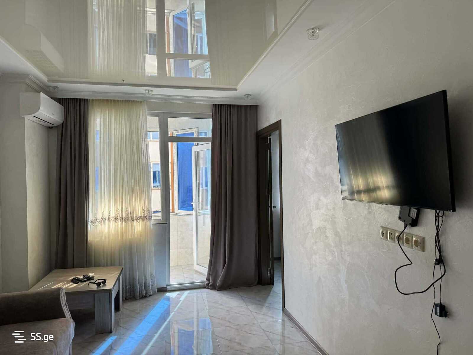 Agmashenebeli District - 3 rooms