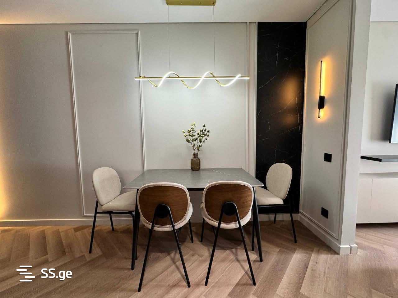 Lech and Maria Kaczynski street 10 - 1 rooms