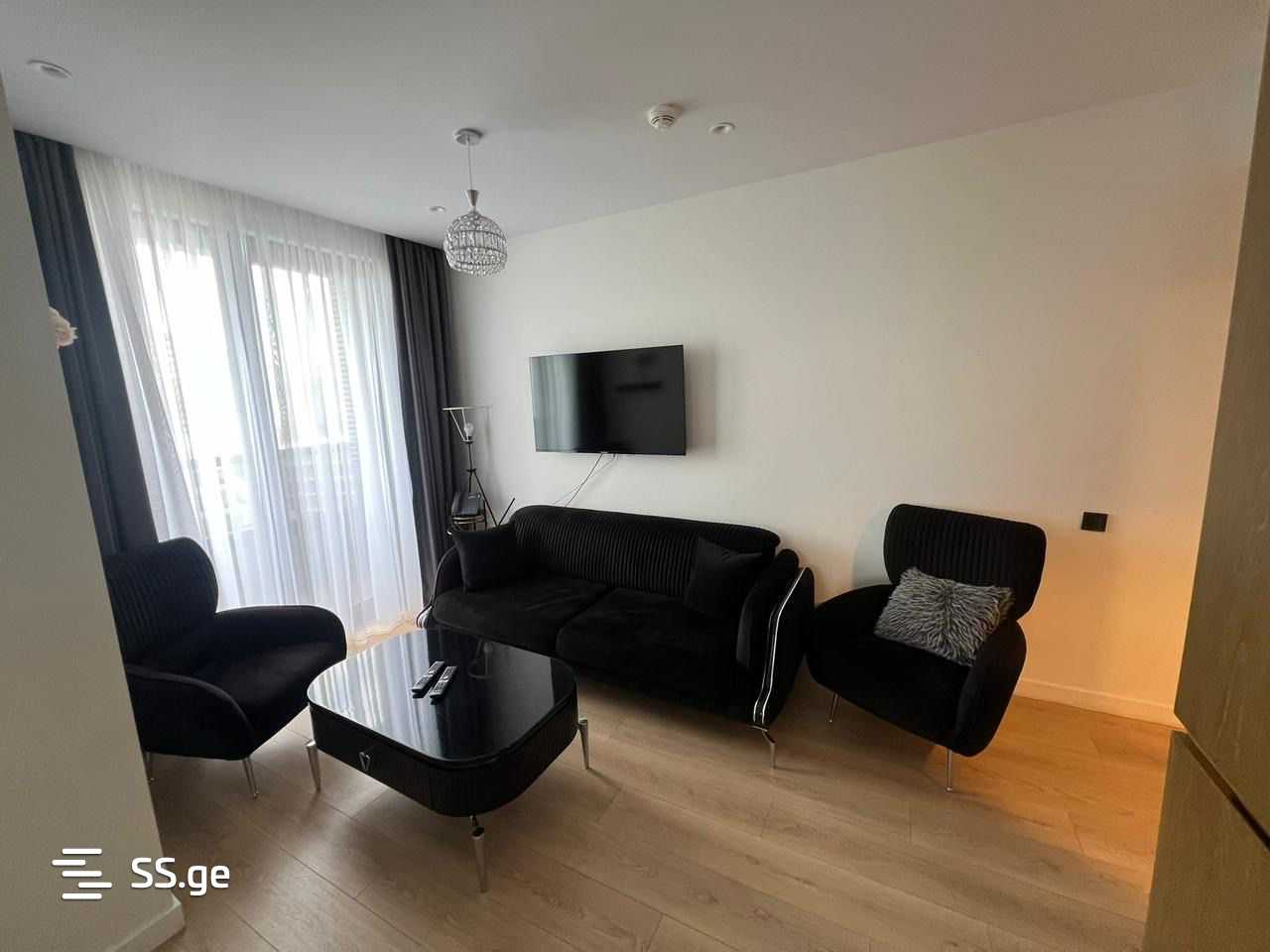 Airport District - 3 rooms