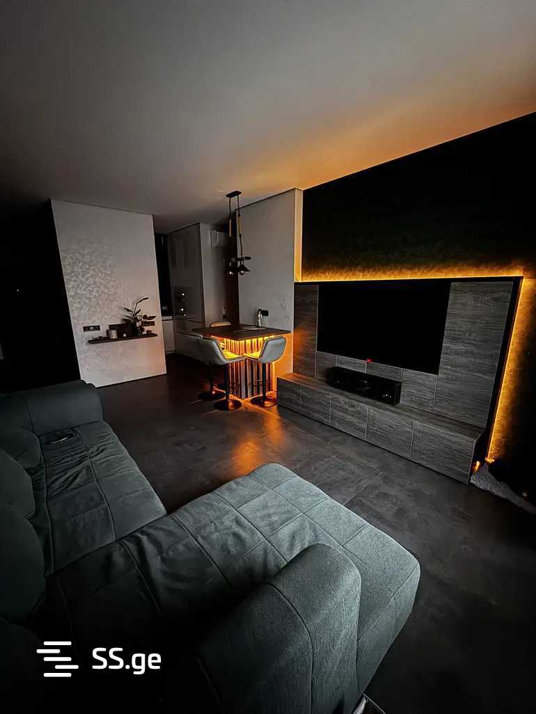 R. Nizharadze st. - 3 rooms