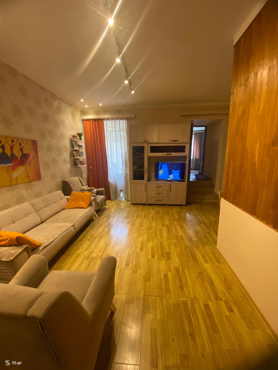 Lobjanidze st. 15 - 2 rooms