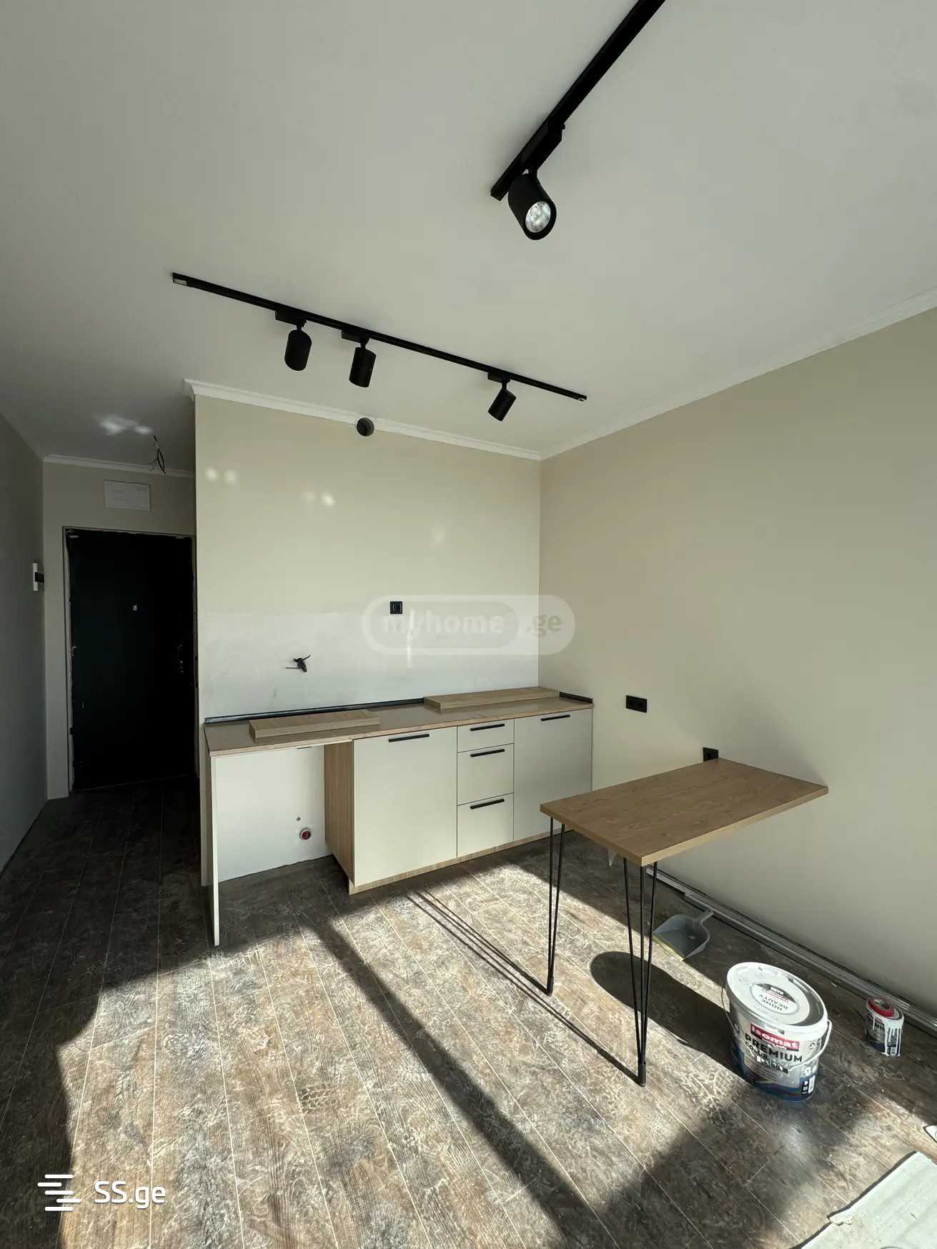 Airport District - 1 rooms