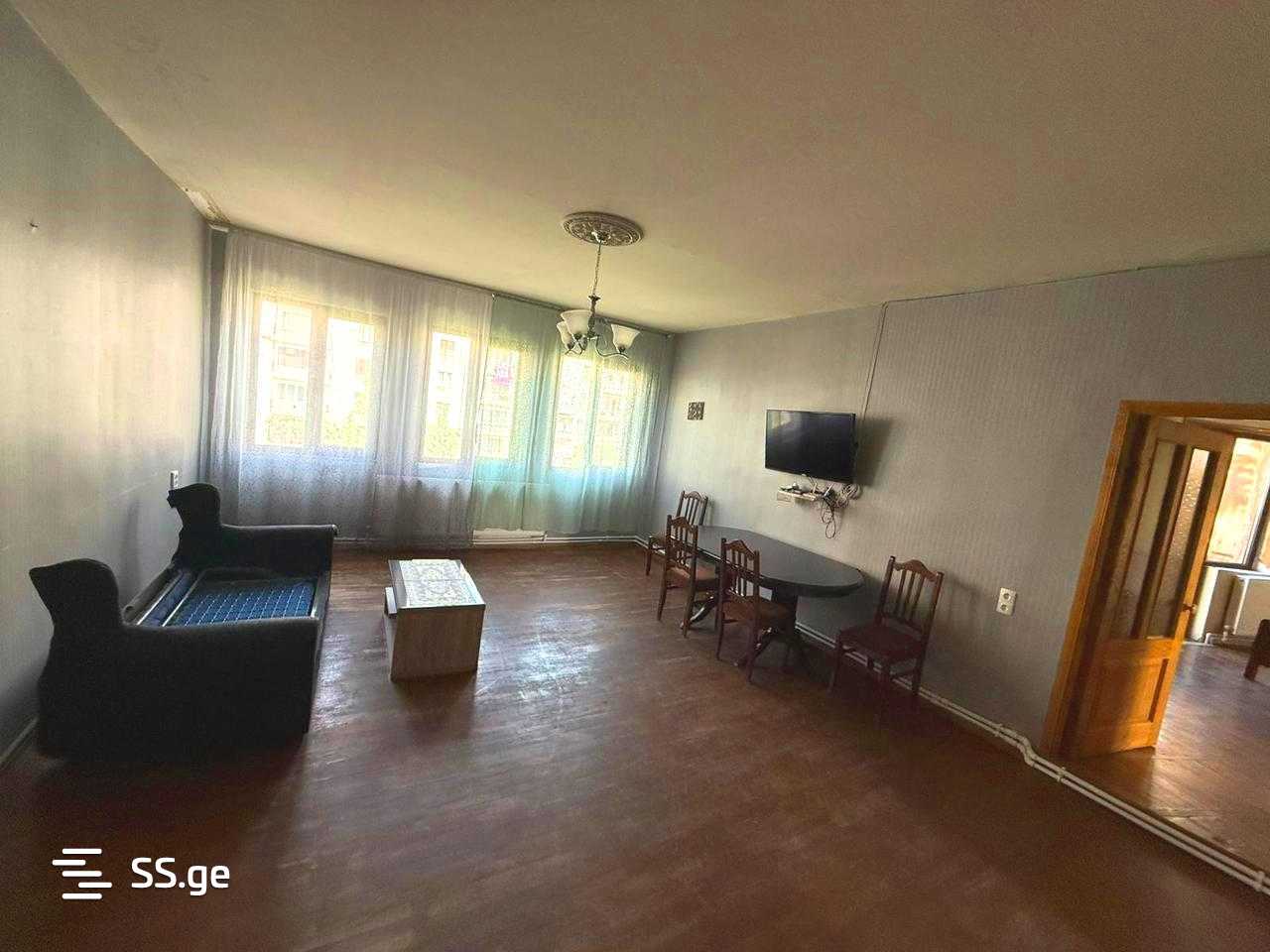 IV Microdistrict - Varketili 111 - 5 rooms