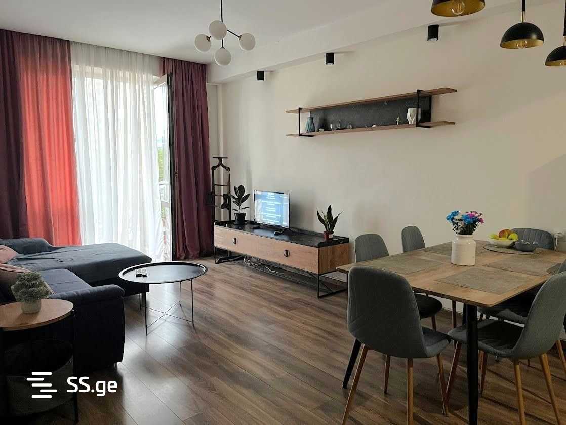 lertsami st. 1 - 2 rooms