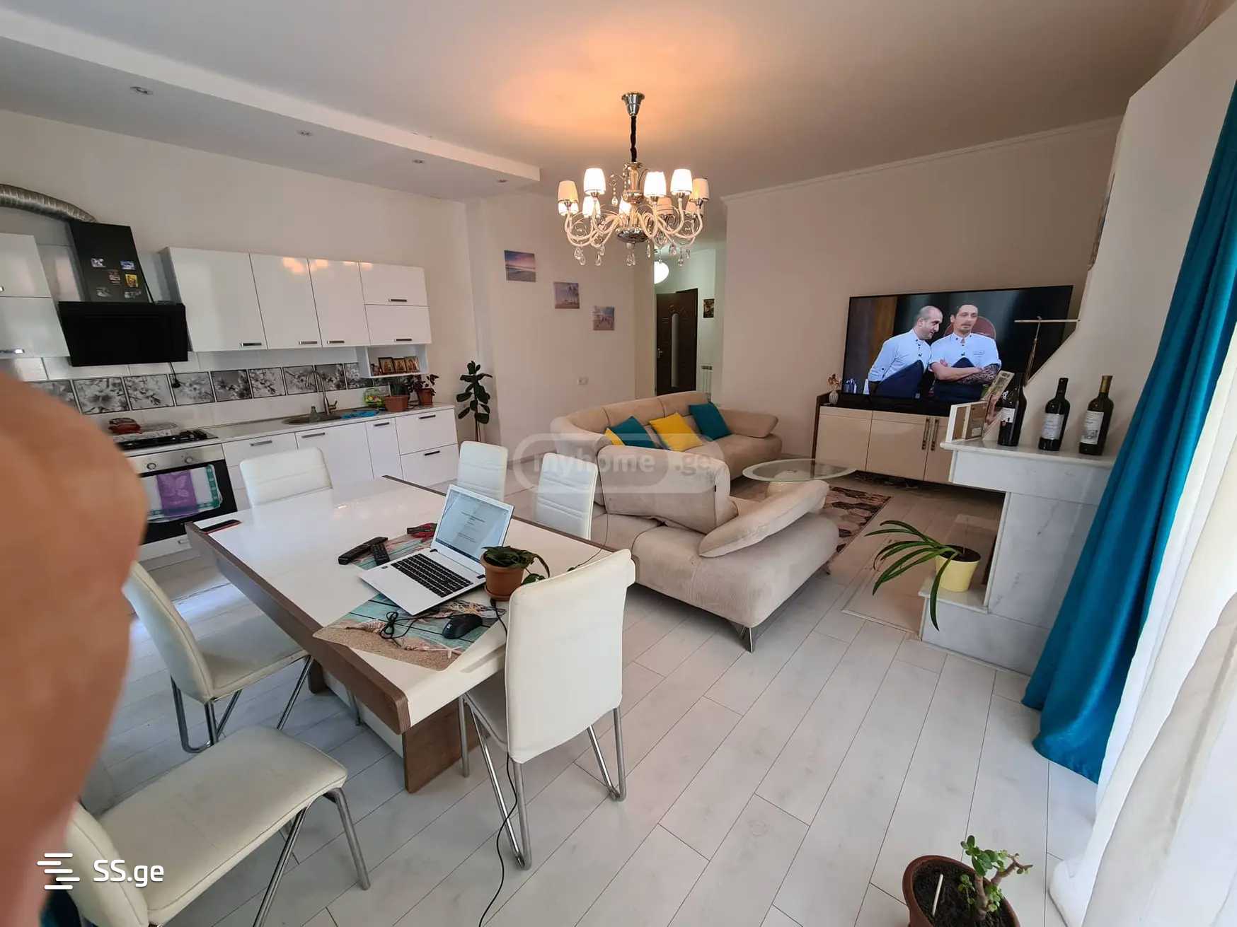 O.Lortkipanidze st. 1 - 3 rooms