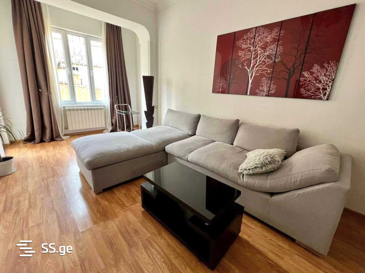 janashia st. 19 - 2 rooms